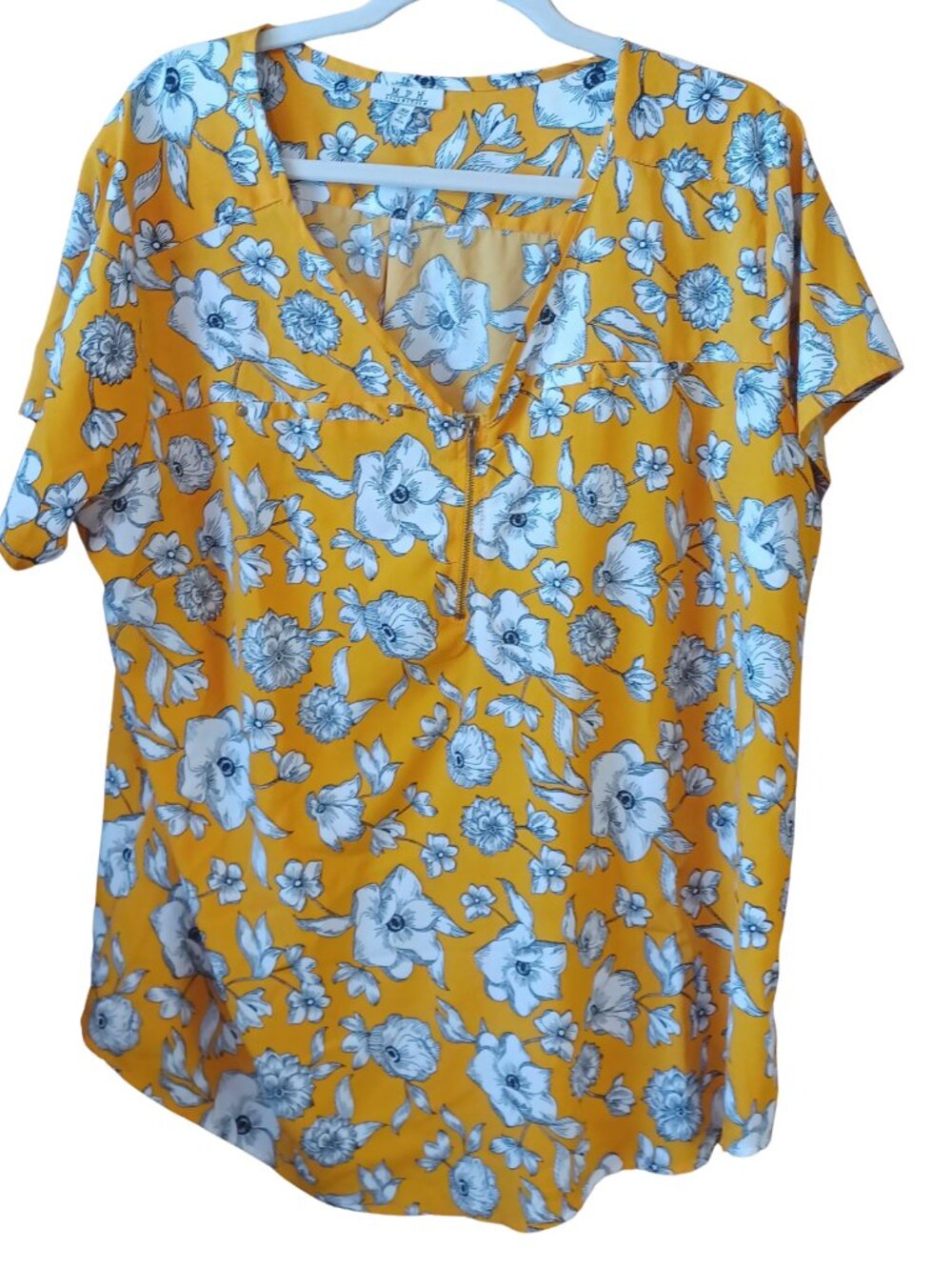 Golden Yellow and Black Floral Print Plus Size Pullover Blouse, Short Sleeves 3X